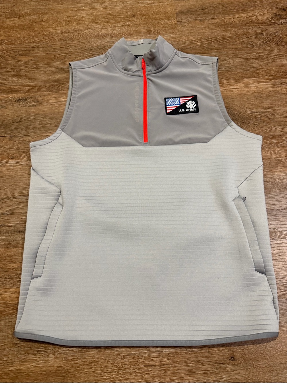 Under Armour Storm Golf U.S. Army American Flag 1/4 Zip Vest Men’s Medium Rare
